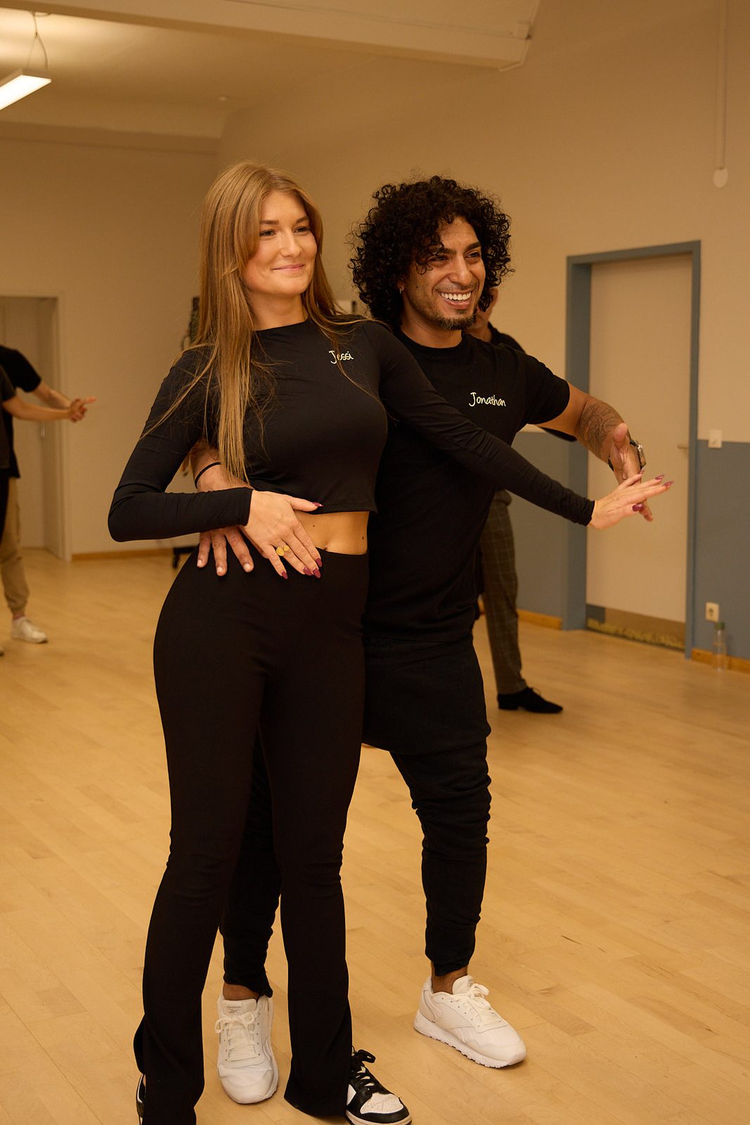 Salsa Cubana bei BellasArtes – Jonathan und Jessi in Tanzpose